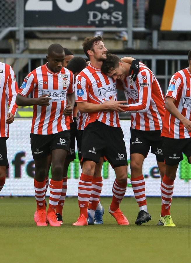 是对球队努 是对球队努